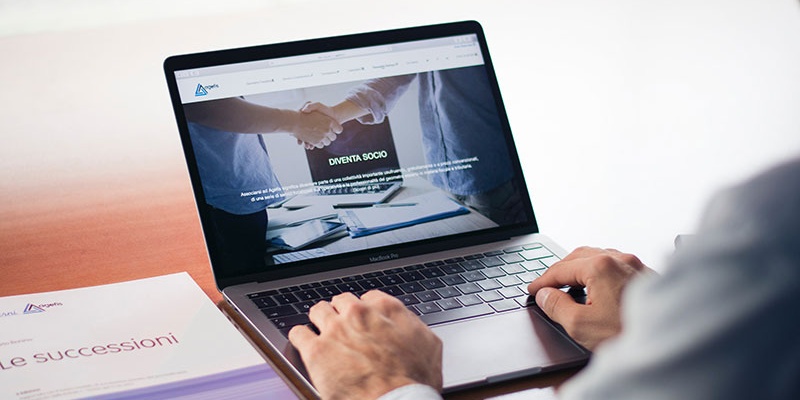 告别客户流失：AI续保通知机器人如何将续保率提升30%+