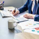 为什么你接到AI电话就想挂？因为它一听就是“AI”